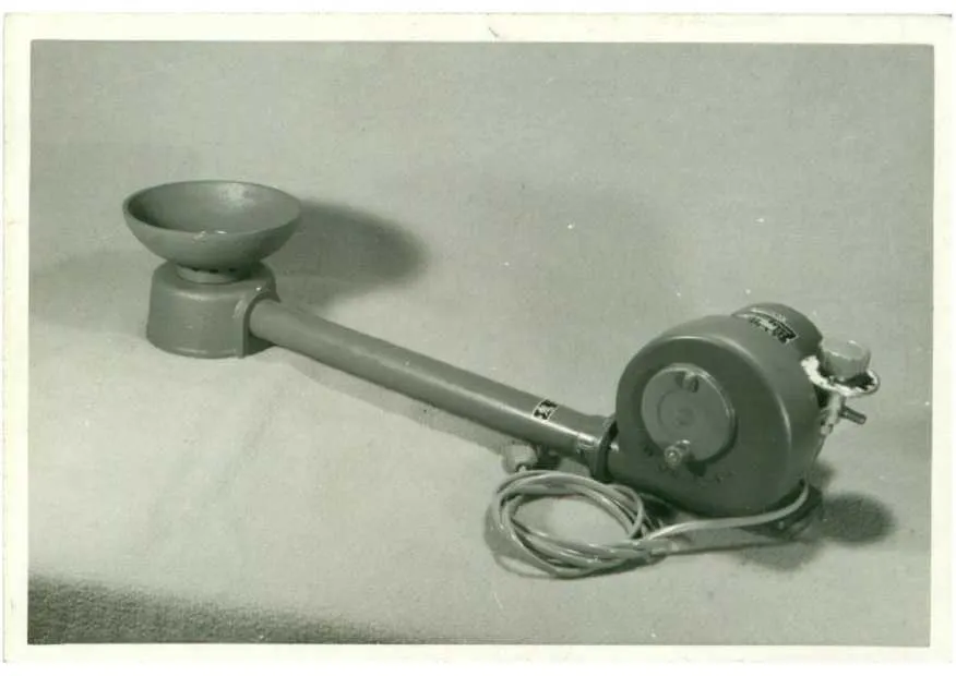 1965年 「バーナーの火力調整装置」特許取得。「重油、石油等のバーナーにおける混合調整装置」特許取得。