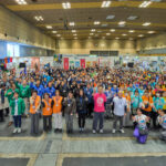 みらいのたからばこ2025 イベント会場でのスタッフ・関係者全員の集合写真