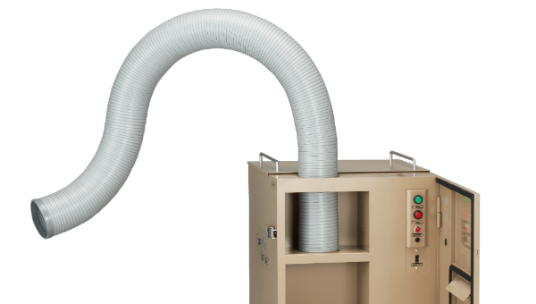 作業台の高さに合わせて設計されたヒュームスモーカー本体と、自由な方向へ曲がるホース。ホース根本は360度回転するため、溶接作業時のホースの取り回しによるストレスを軽減し、効率的なレイアウトを実現します。