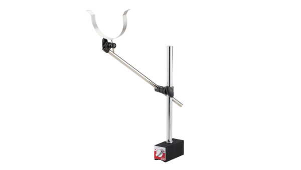 溶接時に両手を自由に使えるよう、吸引フードを最適な位置に固定できる保持金具。強力マグネットで天板などに設置し、ヒュームを逃さずキャッチするためのオプションパーツです。